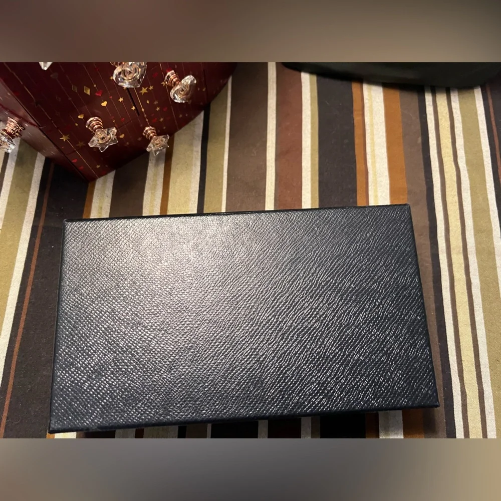 PRADA Tri color leather snap wallet w/COA box/tissue